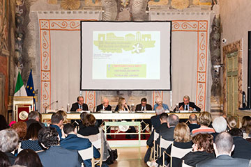 Foto presentazione decimo Rapporto